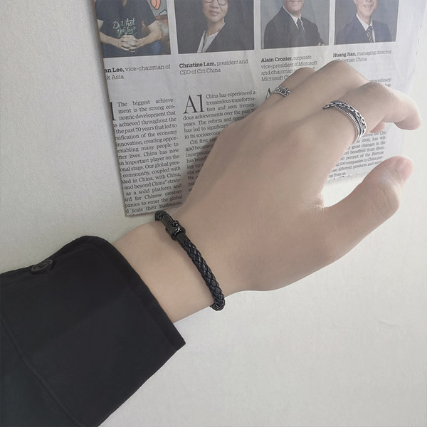 Vīriešu pīta rokassprādze divās krāsās