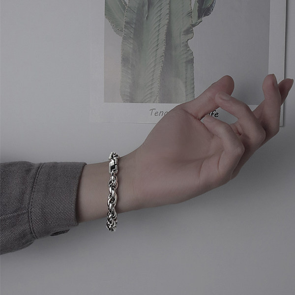 Ανδρικό ασημένιο πλεκτό βραχιόλι