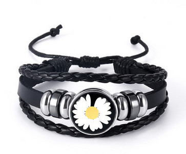 Vīriešu rokassprādzes ar ziedu motīviem