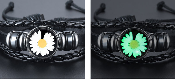 Vīriešu rokassprādzes ar ziedu motīviem