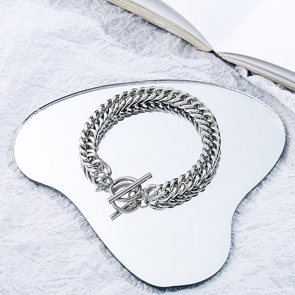 Titāna tērauda rokassprādze vīriešiem