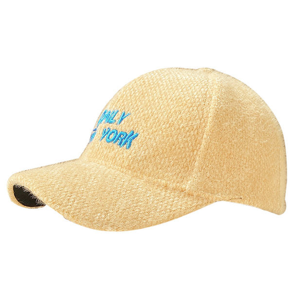 Παιδικό καπέλο με γείσο και επιγραφή