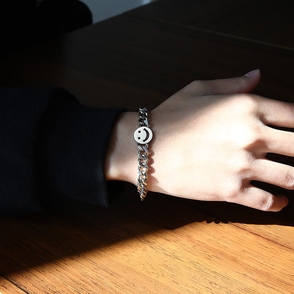 Muška podesiva narukvica u srebrnoj boji - više modela