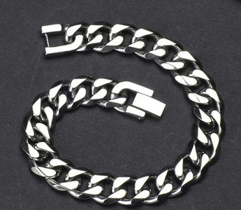 Įprasta vyriška pintinė apyrankė