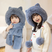 Παιδικό καπέλο με χνούδι και κορδόνια