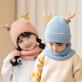 Dječji pleteni set kapa i šal s 3D elementom za dječake i djevojčice