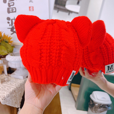 Adīta cepure ar 3D elementu meitenēm