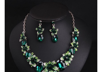 Női ékszer szett virágmotívumokkal