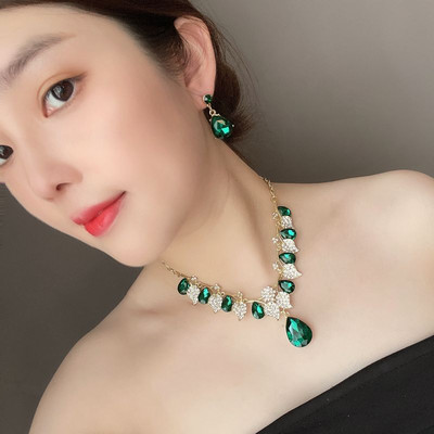 Elegants sieviešu rotu komplekts