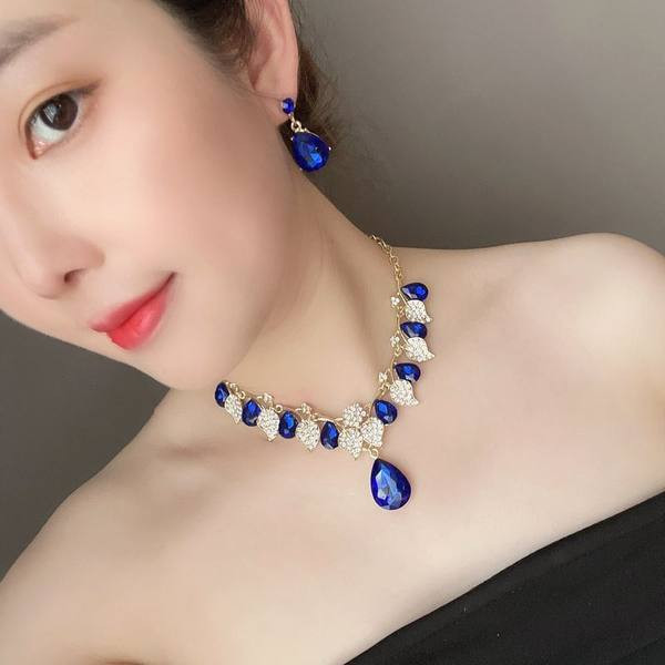 Elegants sieviešu rotu komplekts