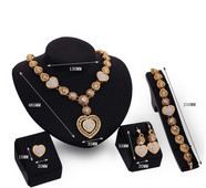 Moderns sieviešu 4-daļīgs komplekts ar dekoratīviem akmeņiem