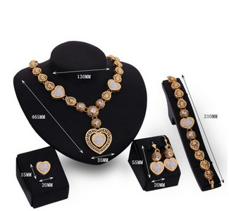 Moderns sieviešu 4-daļīgs komplekts ar dekoratīviem akmeņiem