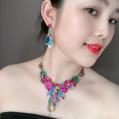 Γυναικείο κολιέ δύο τεμαχίων και σκουλαρίκια σετ με πέτρες