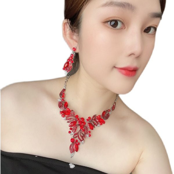 Γυναικείο κολιέ δύο τεμαχίων και σκουλαρίκια σετ με πέτρες