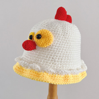 Зимна плетена шапка с 3D-елемент