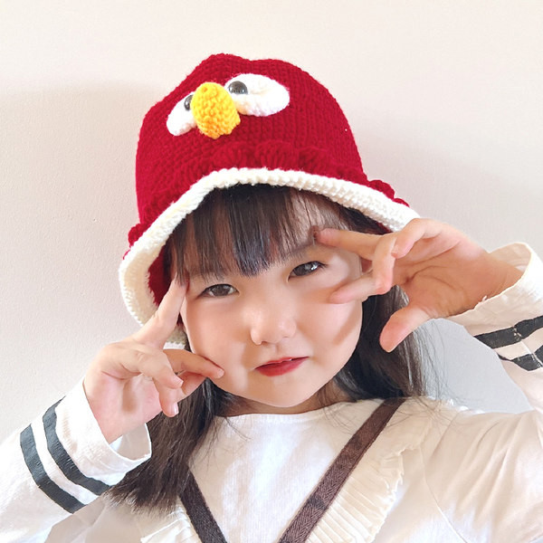 Ziemas adīta cepure ar 3D elementu