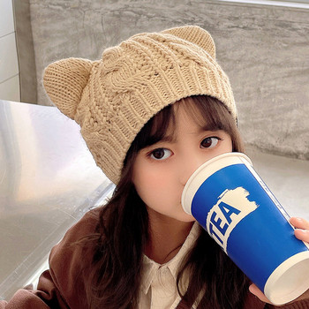 Детска плетена шапка 