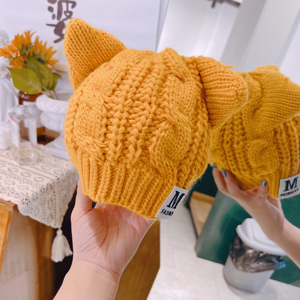 Детска плетена шапка 