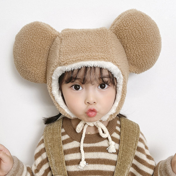 Pufīga bērnu cepure ar 3D elementu meitenēm