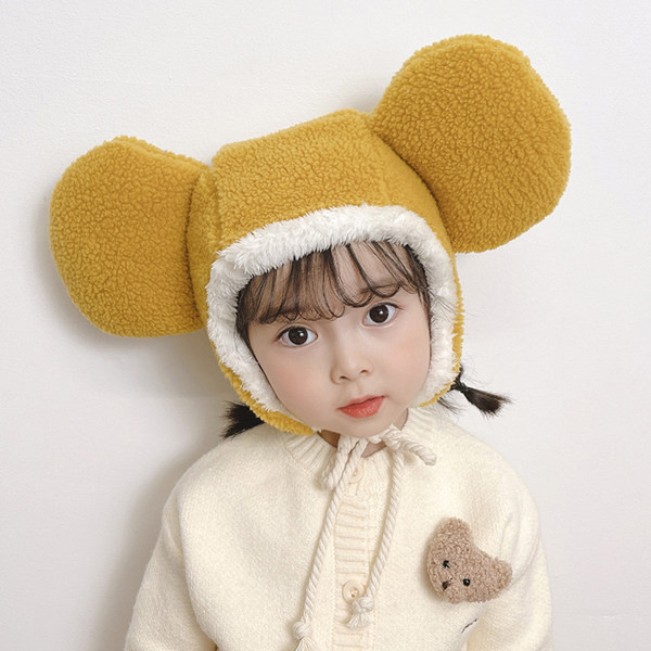 Pufīga bērnu cepure ar 3D elementu meitenēm