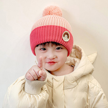Зимна детска шапка с пух 