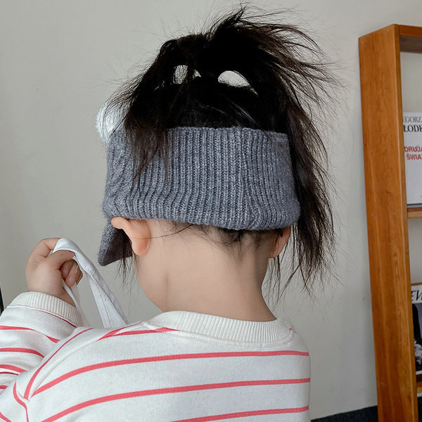Bērnu ziemas cepure ar vizieri