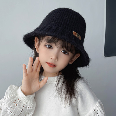 Modna dječja kapa s logom za djevojčice