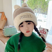 Παιδικό casual καπέλο για κορίτσια με επιγραφή