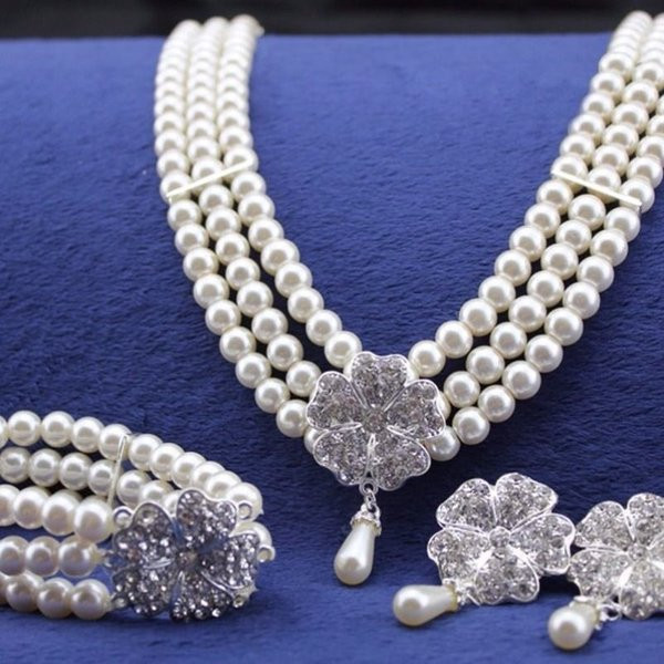 Ženski komplet - sa biserima