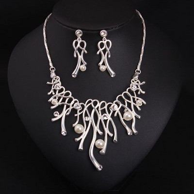 Retro női 2 részes gyöngy fülbevaló és autós szett