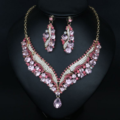 Divatos kőből készült fülbevaló és nyaklánc szett nőknek