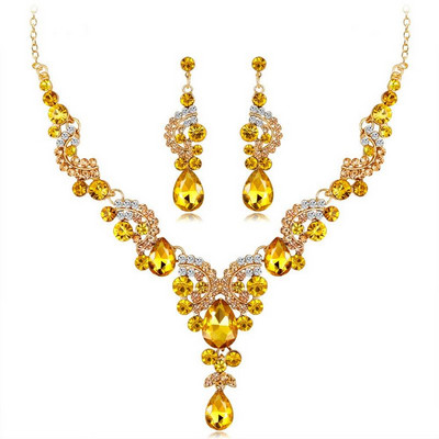 Moderna ženska ogrlica i naušnice s kamenčićima u boji