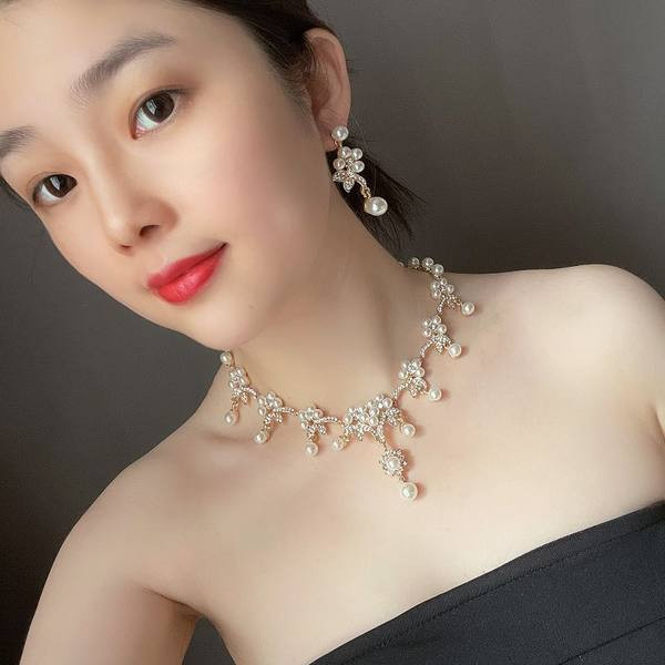 két részből álló készlet - díszgyöngyökkel