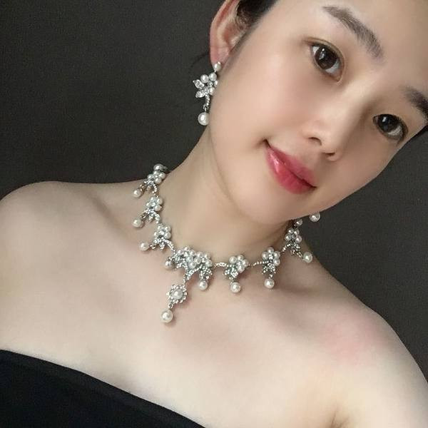 két részből álló készlet - díszgyöngyökkel