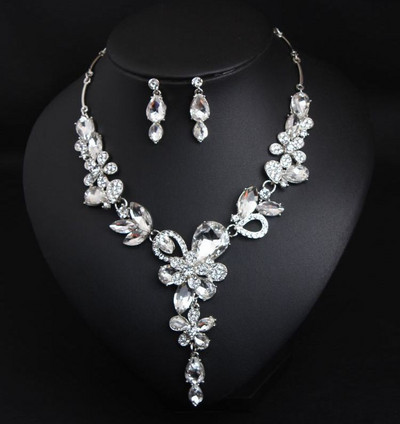 Stílusos női ékszer készlet