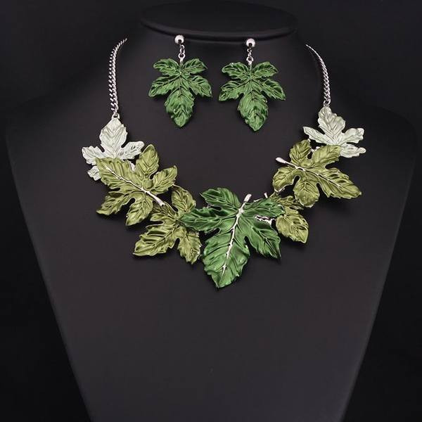 Kétrészes női szett virágmotívumokkal