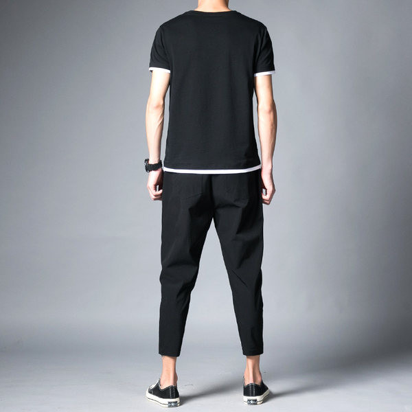 Vīriešu komplekts ar īsām piedurknēm un kabatu