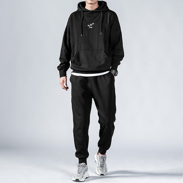 Ανδρικό σετ με κουκούλα και  κορδόνια