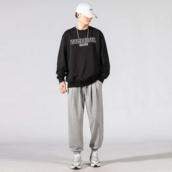 Férfi sport kétrészes szett nyomott blúzzal és fűzős alsókkal