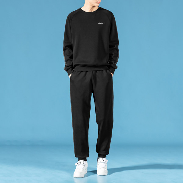 Vīriešu divdaļīgs uzvalks ar kabatu