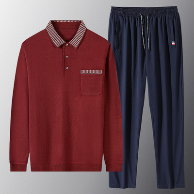 Férfi ruha klasszikus gallérral és gombbal