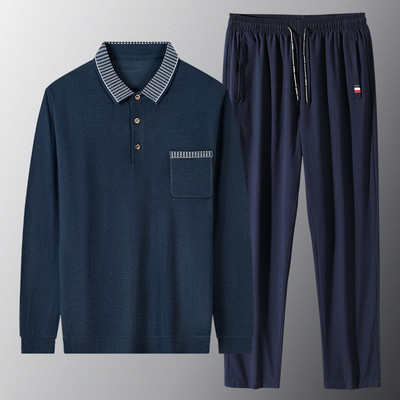 Férfi ruha klasszikus gallérral és gombbal