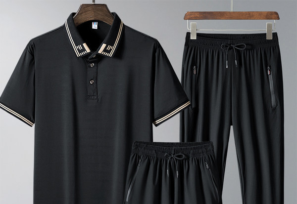 Férfi két- és háromrészes rövid ujjú tréningruha