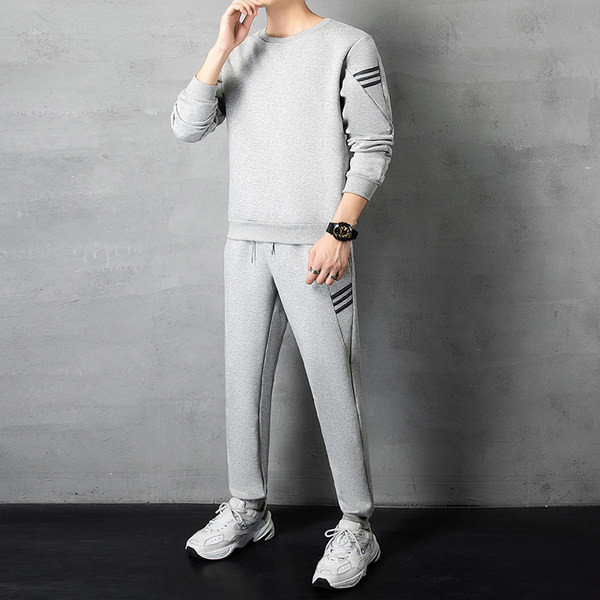 Kétrészes férfi szett sportmintás zsebbel