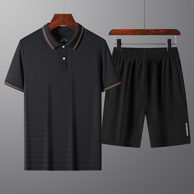 Vīriešu sporta komandas divdaļīgs modelis