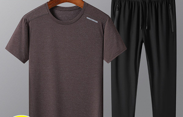 Σπορ μοτίβο ανδρικό ρούχο 