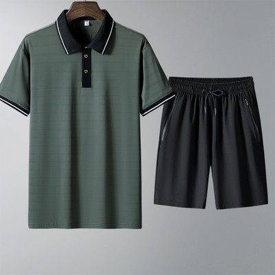 Ikdienas divu vai trīs daļu tērps vīriešiem