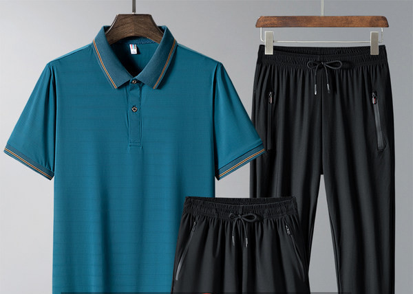 Sportos férfi kétrészes szett rövid ujjal