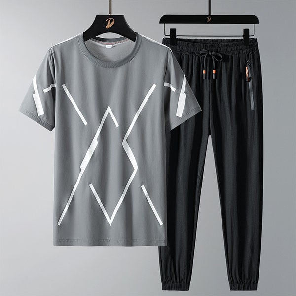 Vīriešu divdaļīgas apakšas ar augšdaļu