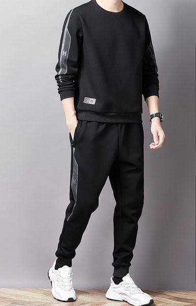 Ikdienas vīriešu tērps trīs krāsās